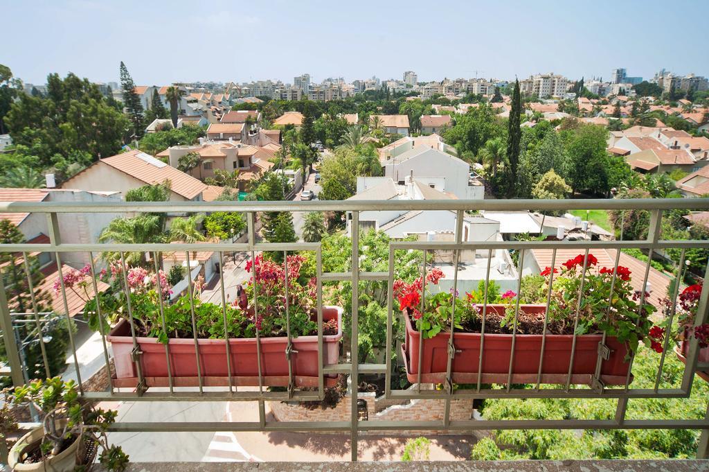 Kfar Saba View Apartment Номер фото