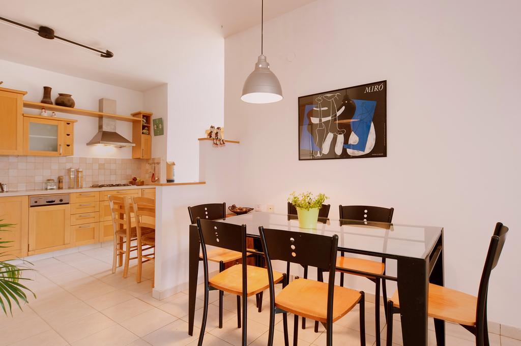 Kfar Saba View Apartment Екстер'єр фото